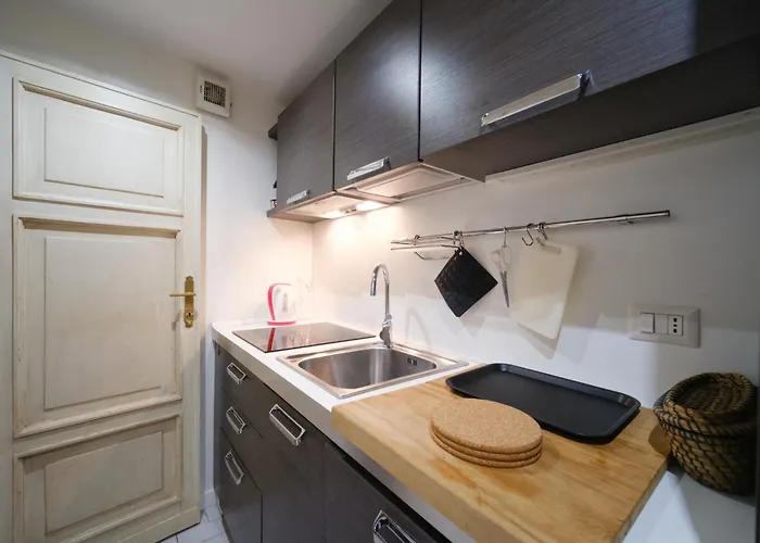 Apartment Pantheon's Arch By Buddyrent *