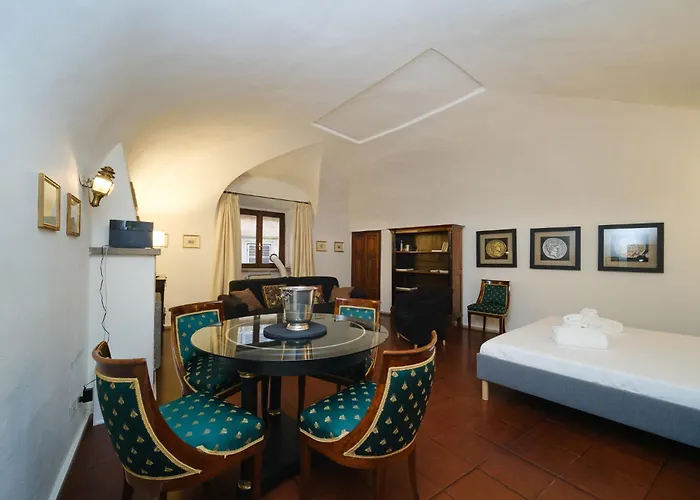 Pantheon's Arch By Buddyrent Apartment